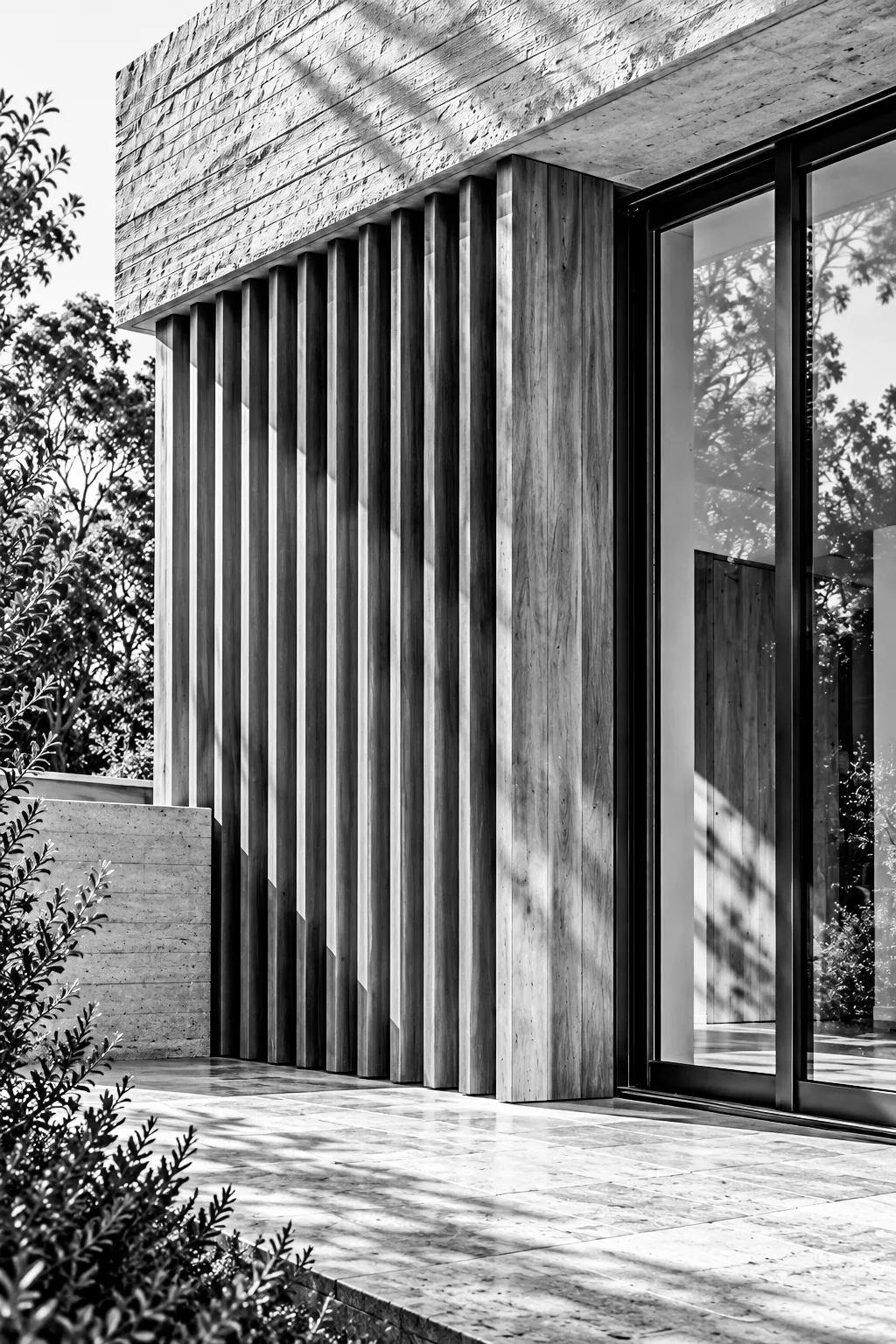 Timber-battened wall in black and white